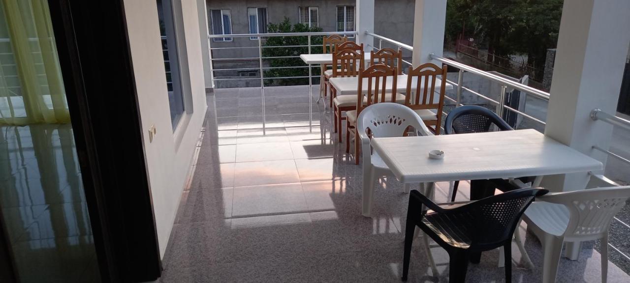 Guest House Marineza Gonio Εξωτερικό φωτογραφία